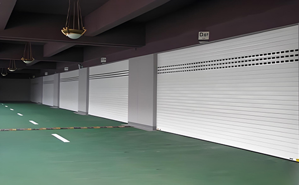 班玛车库门 班玛车库门