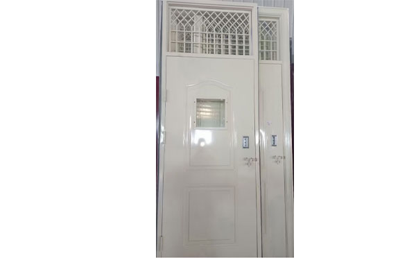 班玛学校教室门