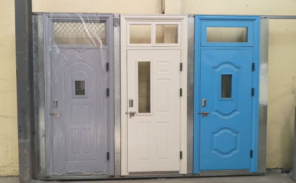 班玛学校教室门