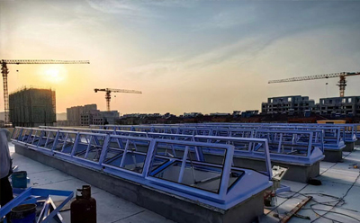 消防班玛排烟窗开启角度