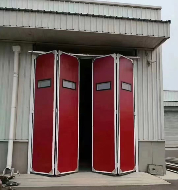 班玛工业折叠门在大型装配车间出入口的应用实例